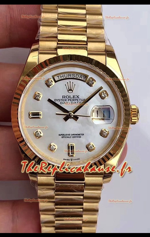 Réplique de montre Rolex Day Date 36MM en or jaune M128238 avec cadran en nacre blanche Miroir 1:1
